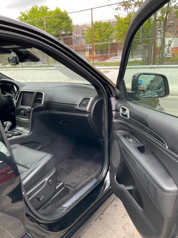 2018 Jeep Grand Cherokee Image 17