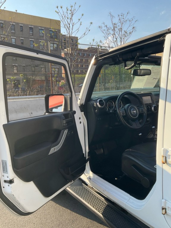 2016 Jeep Wrangler Unlimited Image 9