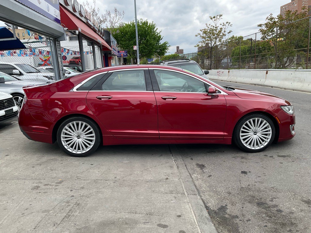 2017 Lincoln MKZ Image 8