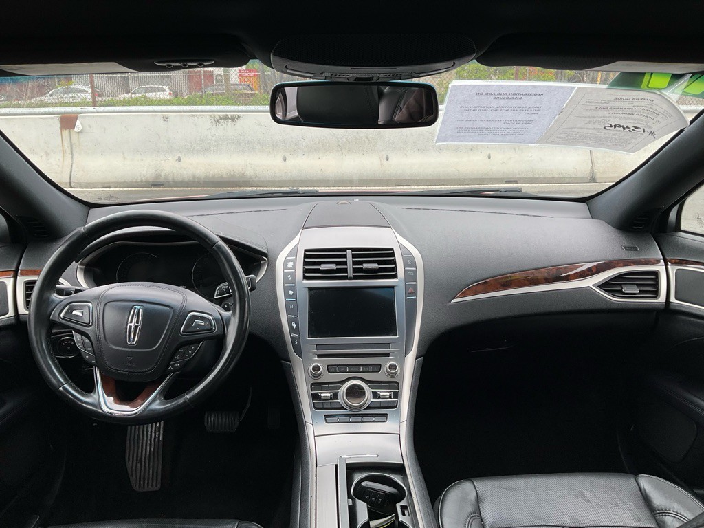2017 Lincoln MKZ Image 13