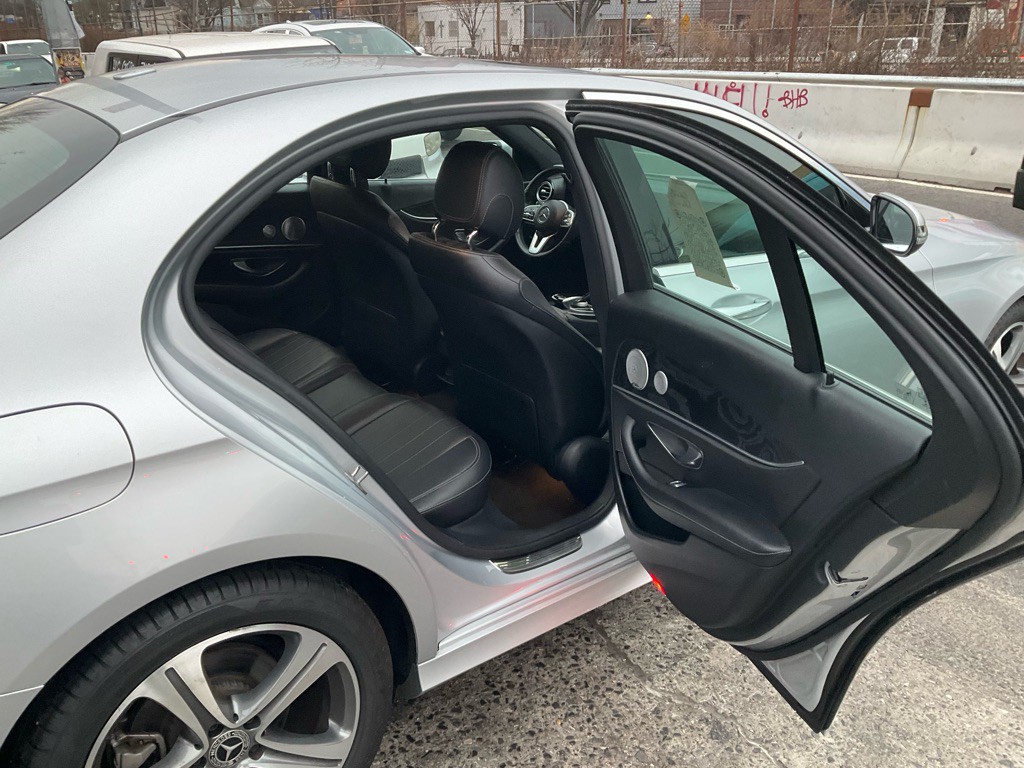 2020 Mercedes-Benz E-Class Image 9