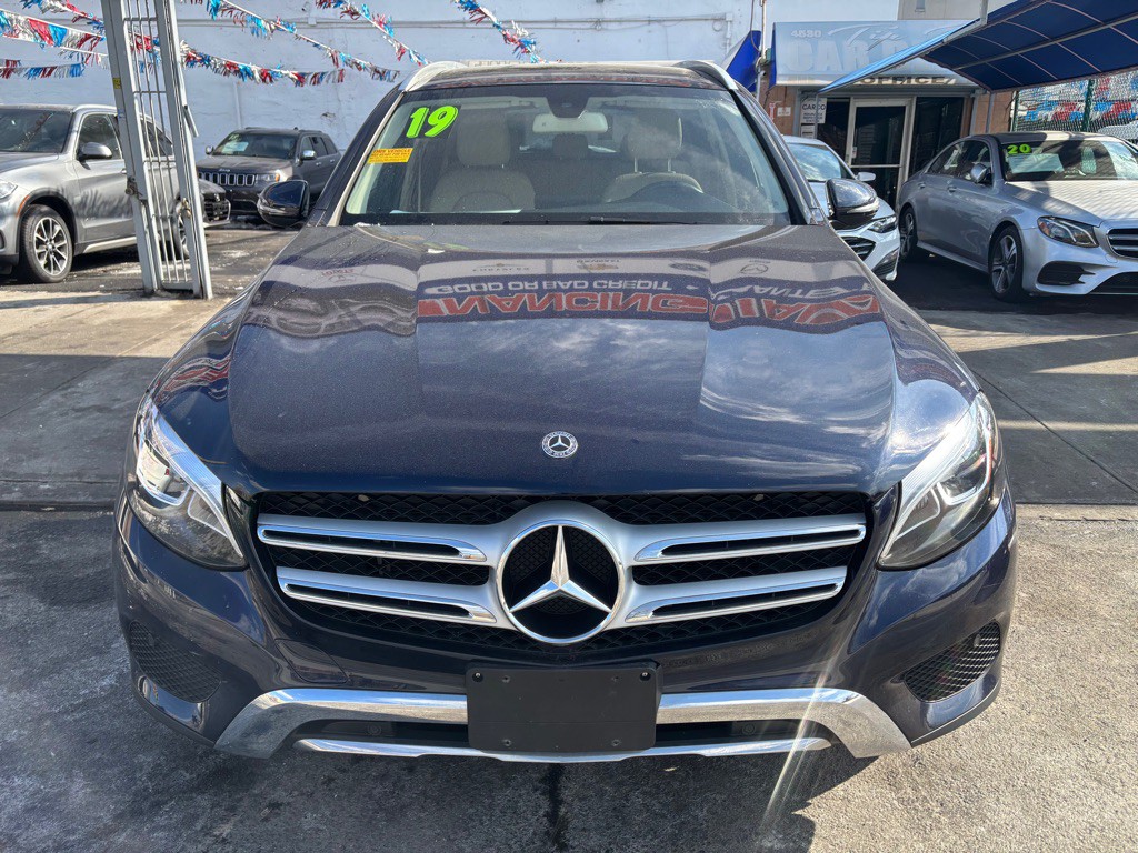 2019 Mercedes-Benz GLC-Class Image 2