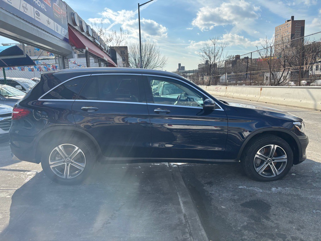 2019 Mercedes-Benz GLC-Class Image 8