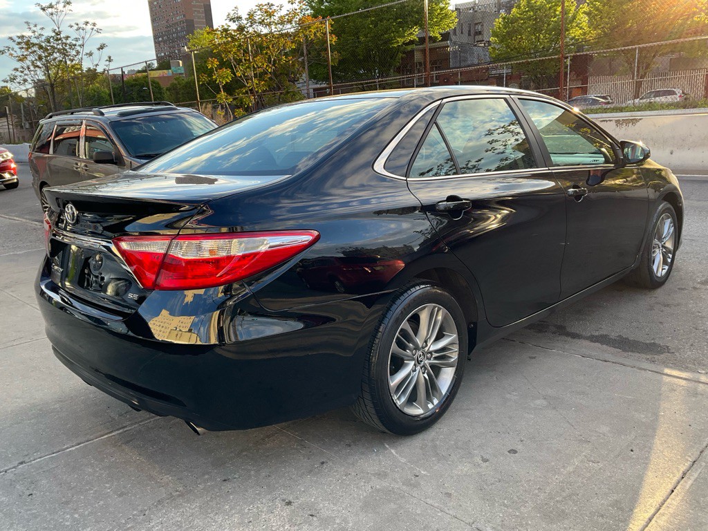 2015 Toyota Camry Image 7