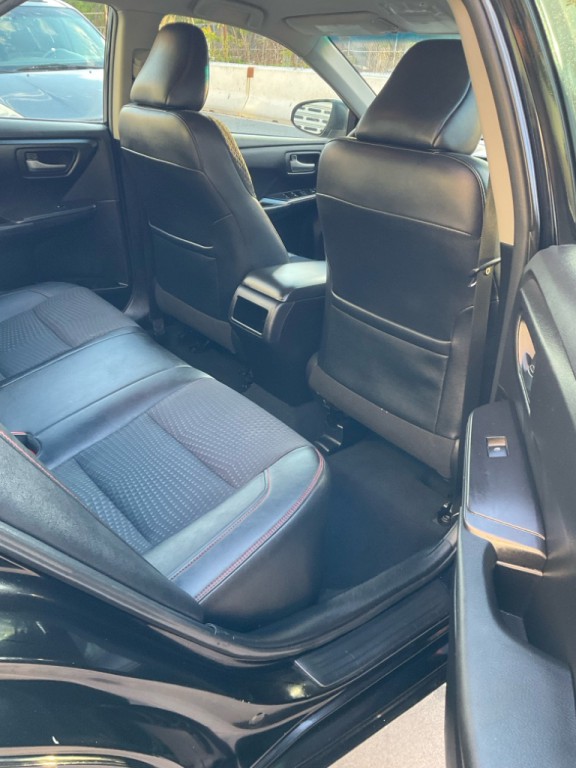 2015 Toyota Camry Image 13