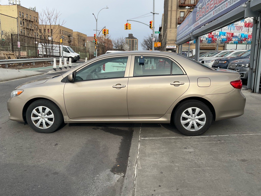2010 Toyota Corolla Image 4
