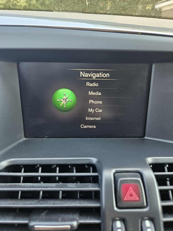 2017 Volvo XC60 Image 7