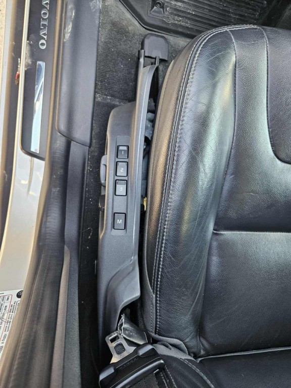 2017 Volvo XC60 Image 15