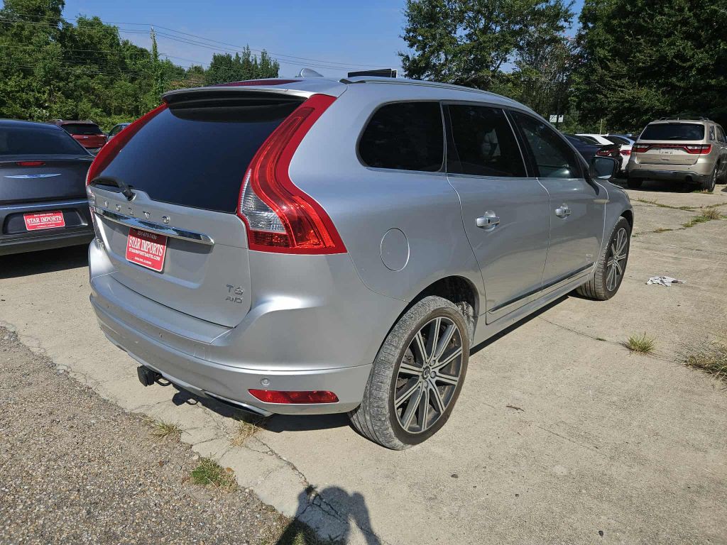 2017 Volvo XC60 Image 21