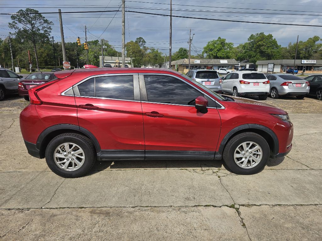 2018 Mitsubishi Eclipse Image 2