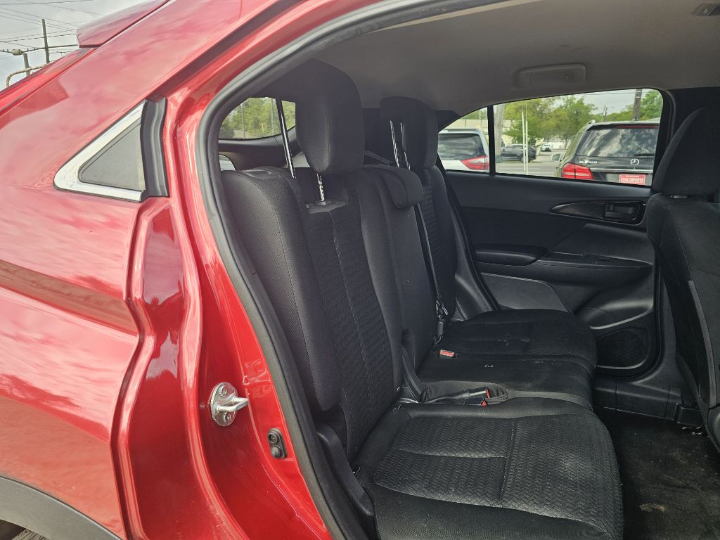 2018 Mitsubishi Eclipse Image 12