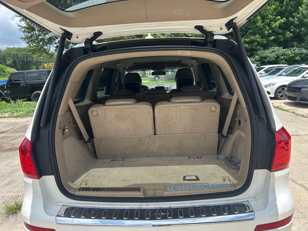 2016 Mercedes-Benz GL-Class Image 9