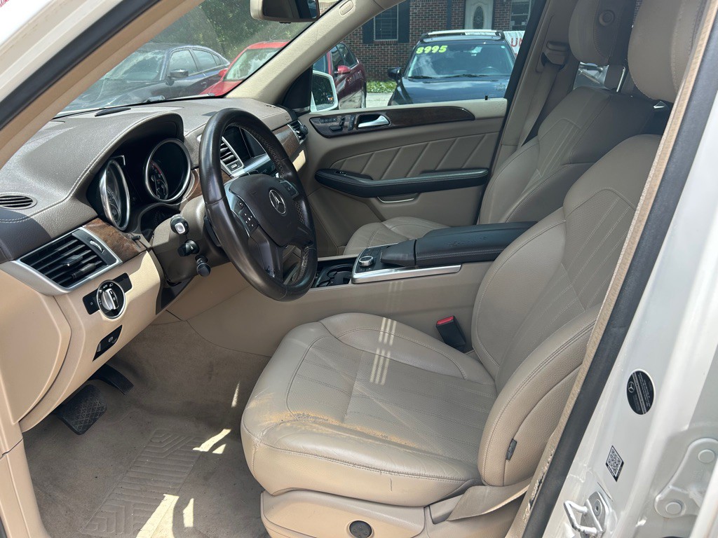 2016 Mercedes-Benz GL-Class Image 13