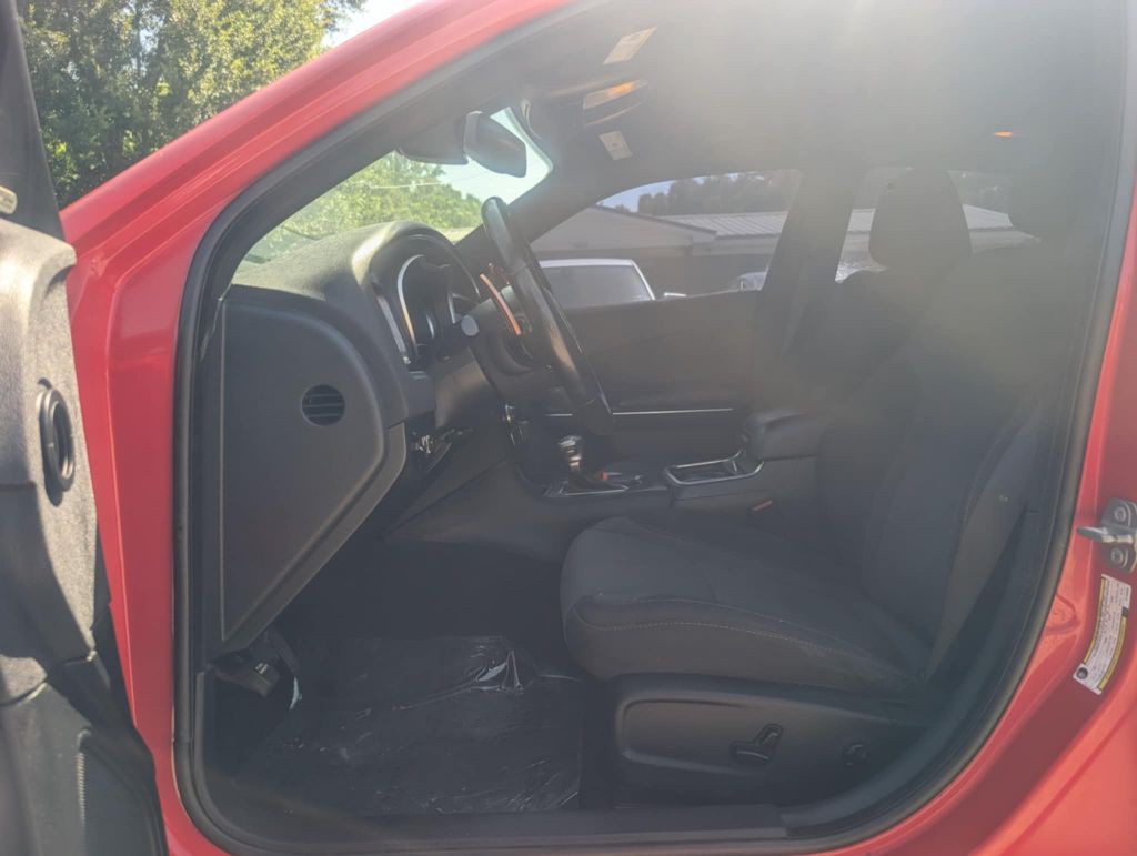 2018 Dodge Charger Image 12