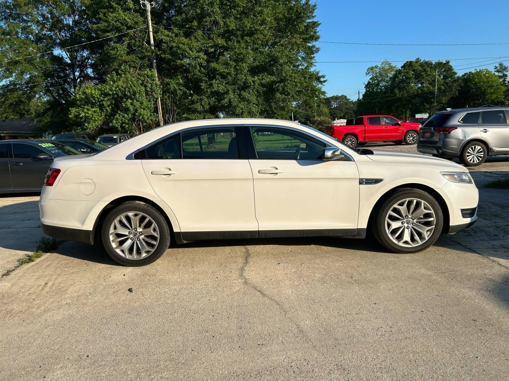 2019 Ford Taurus Image 1