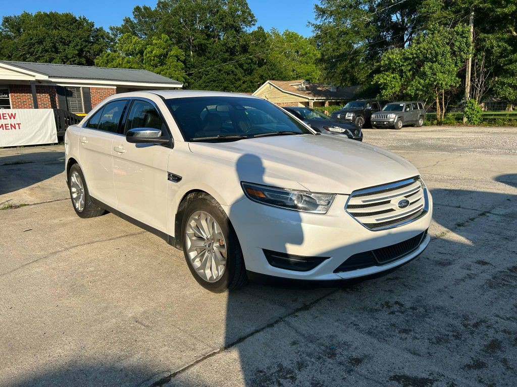 2019 Ford Taurus Image 2