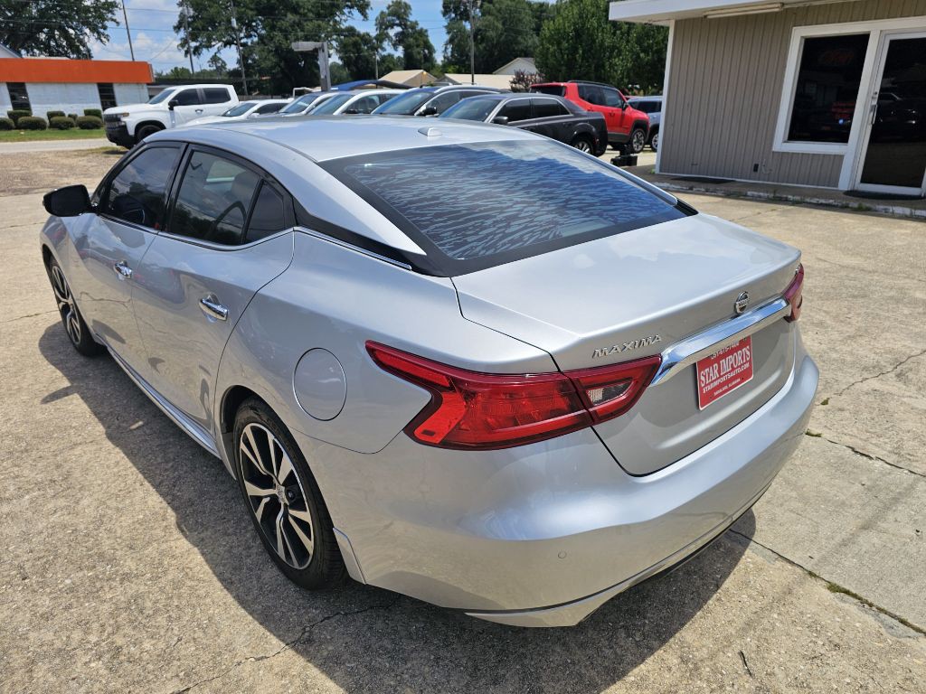 2017 Nissan Maxima Image 6
