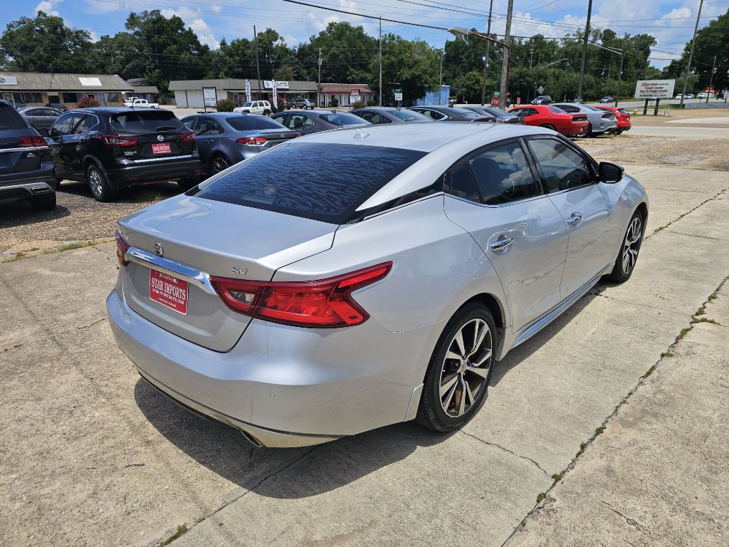2017 Nissan Maxima Image 8