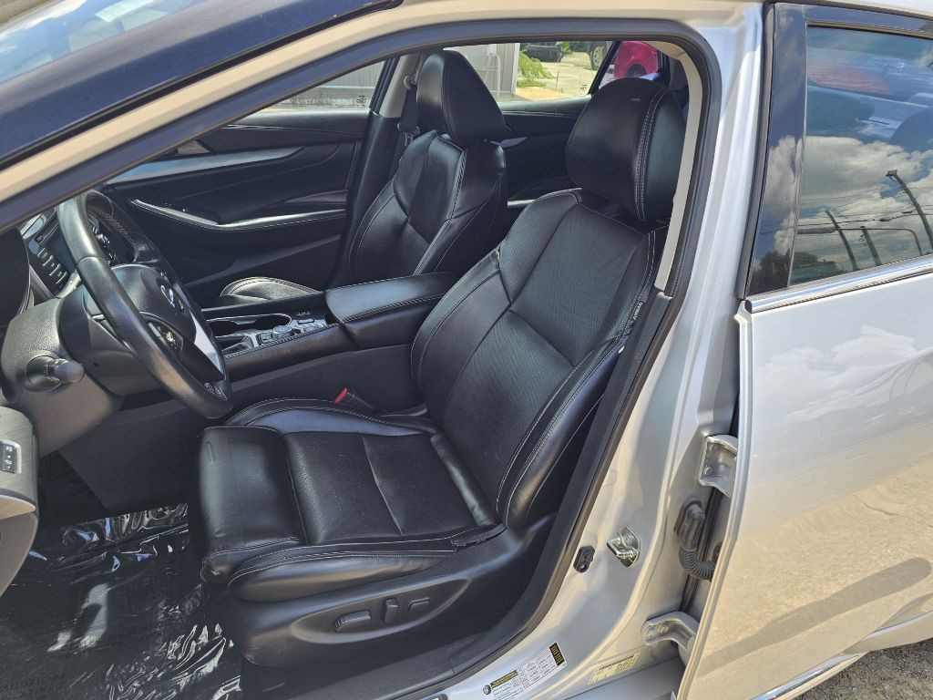 2017 Nissan Maxima Image 9