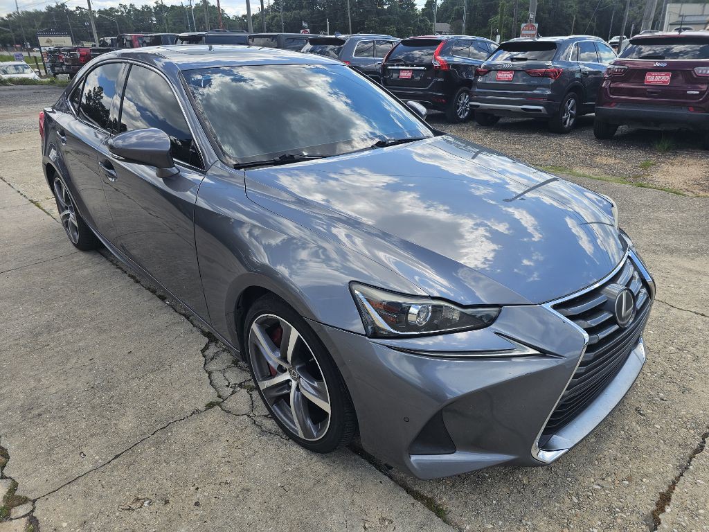 2017 Lexus IS Image 2