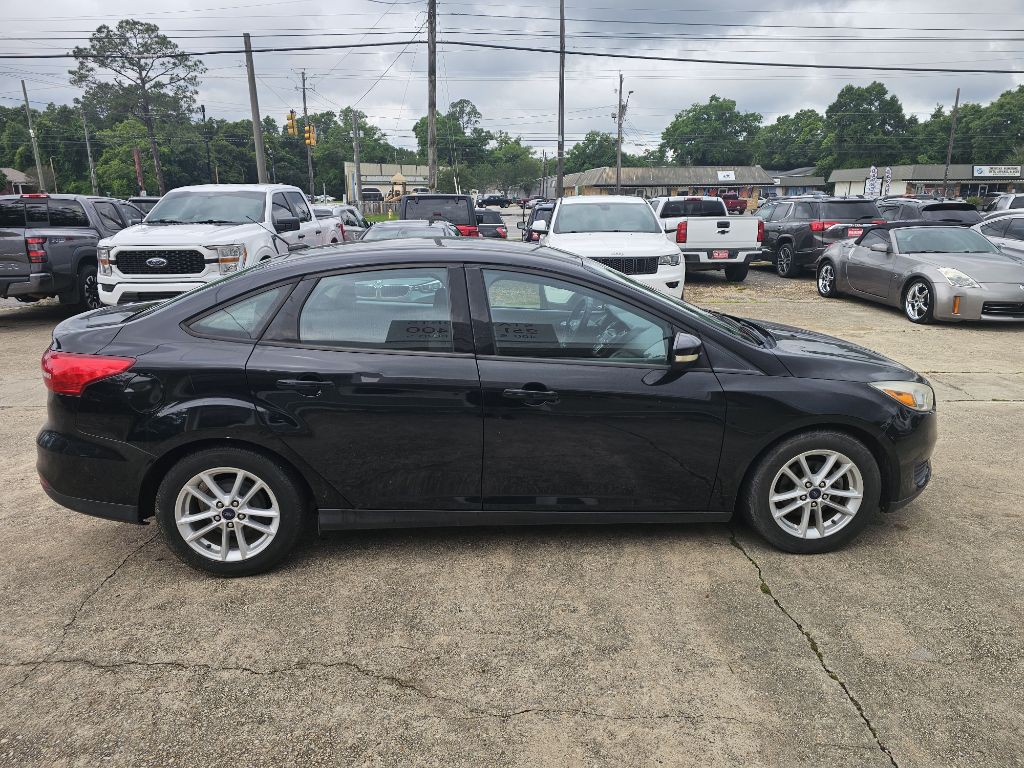 2017 Ford Focus Image 5