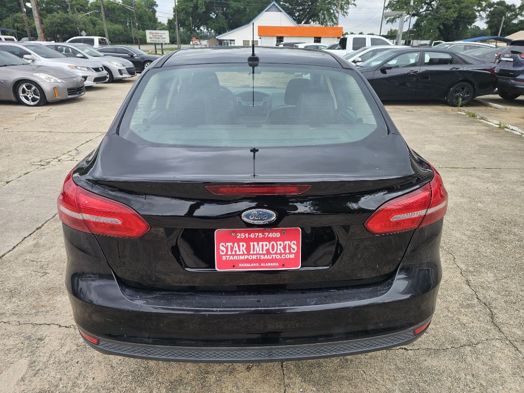 2017 Ford Focus Image 7