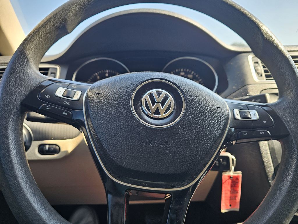 2018 Volkswagen Jetta Image 15