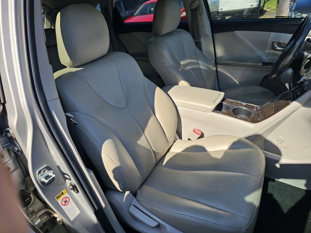 2013 Toyota Venza Image 11