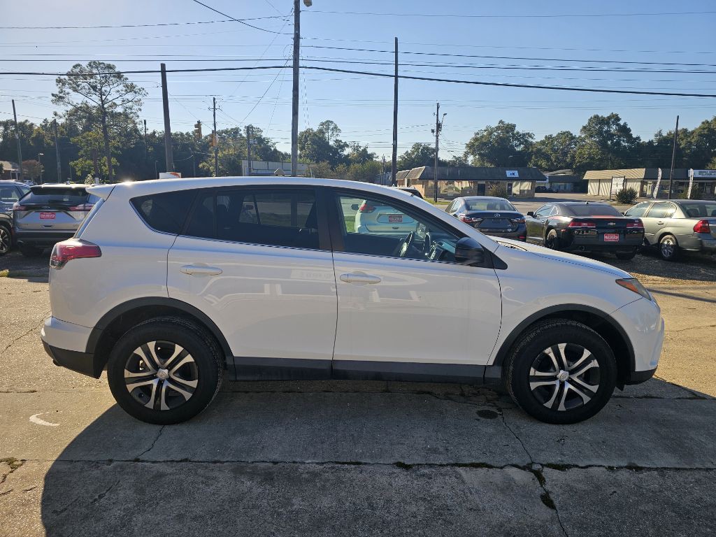 2018 Toyota Rav4 Image 3