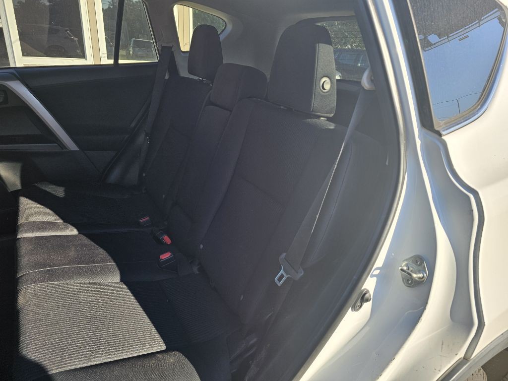 2018 Toyota Rav4 Image 9