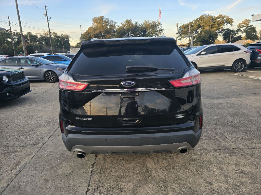 2020 Ford Edge Image 7