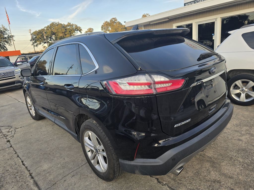 2020 Ford Edge Image 8