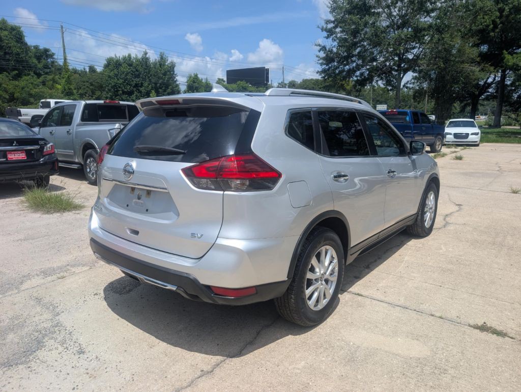 2017 Nissan Rogue Image 5
