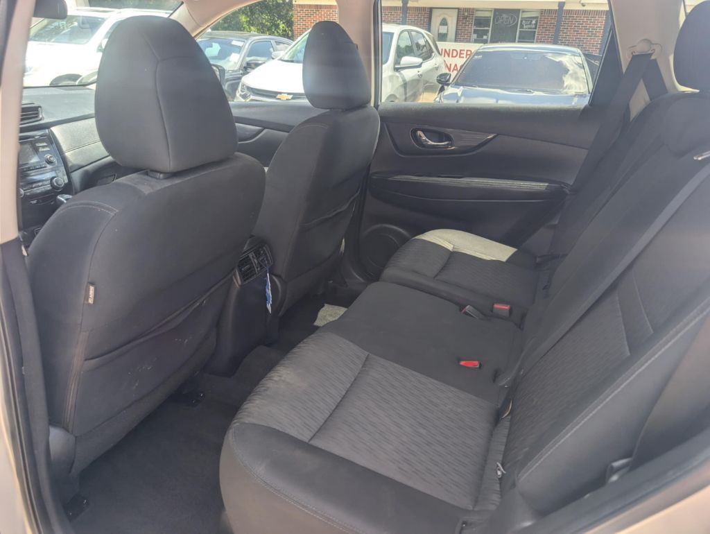 2017 Nissan Rogue Image 7