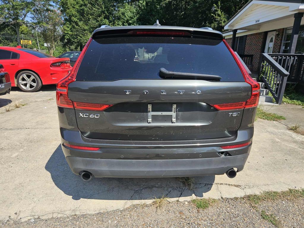 2018 Volvo XC60 Image 18