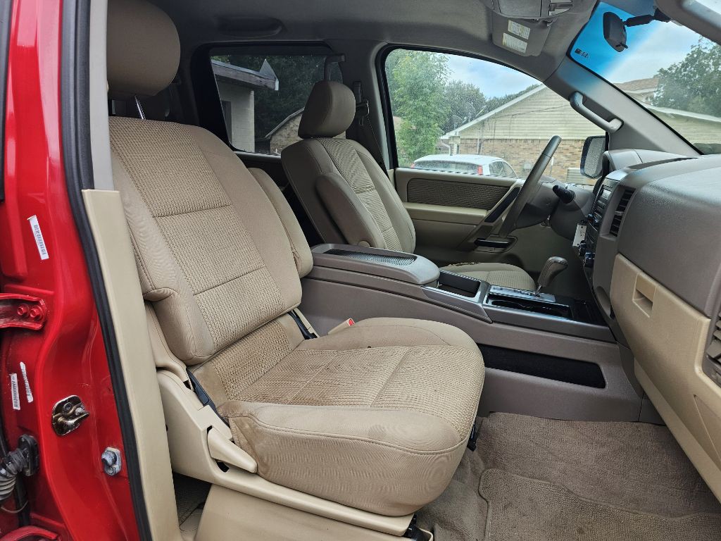 2012 Nissan Titan Image 11