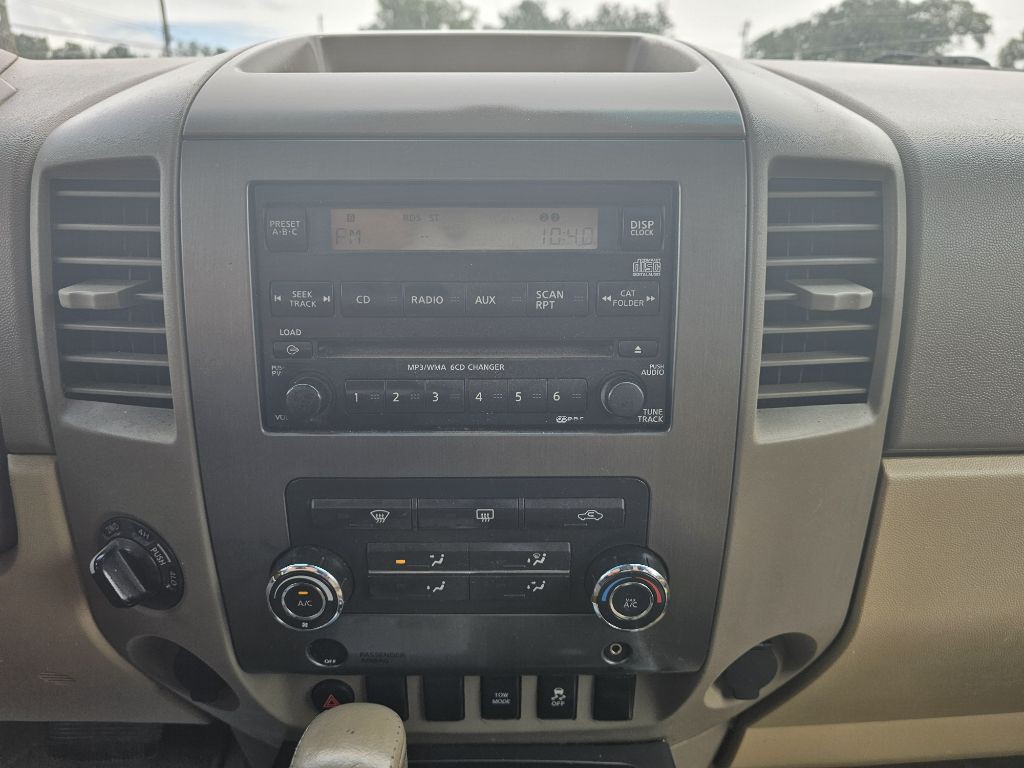 2012 Nissan Titan Image 15