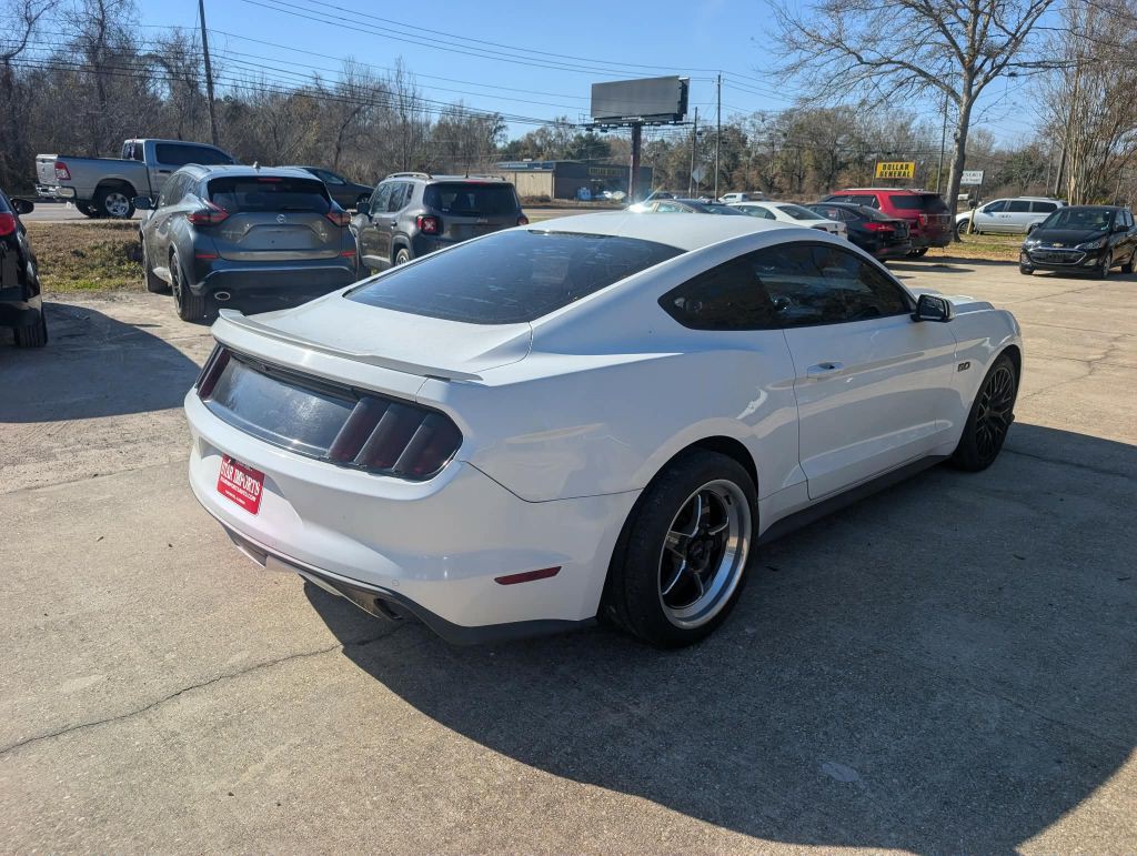2016 Ford Mustang Image 1
