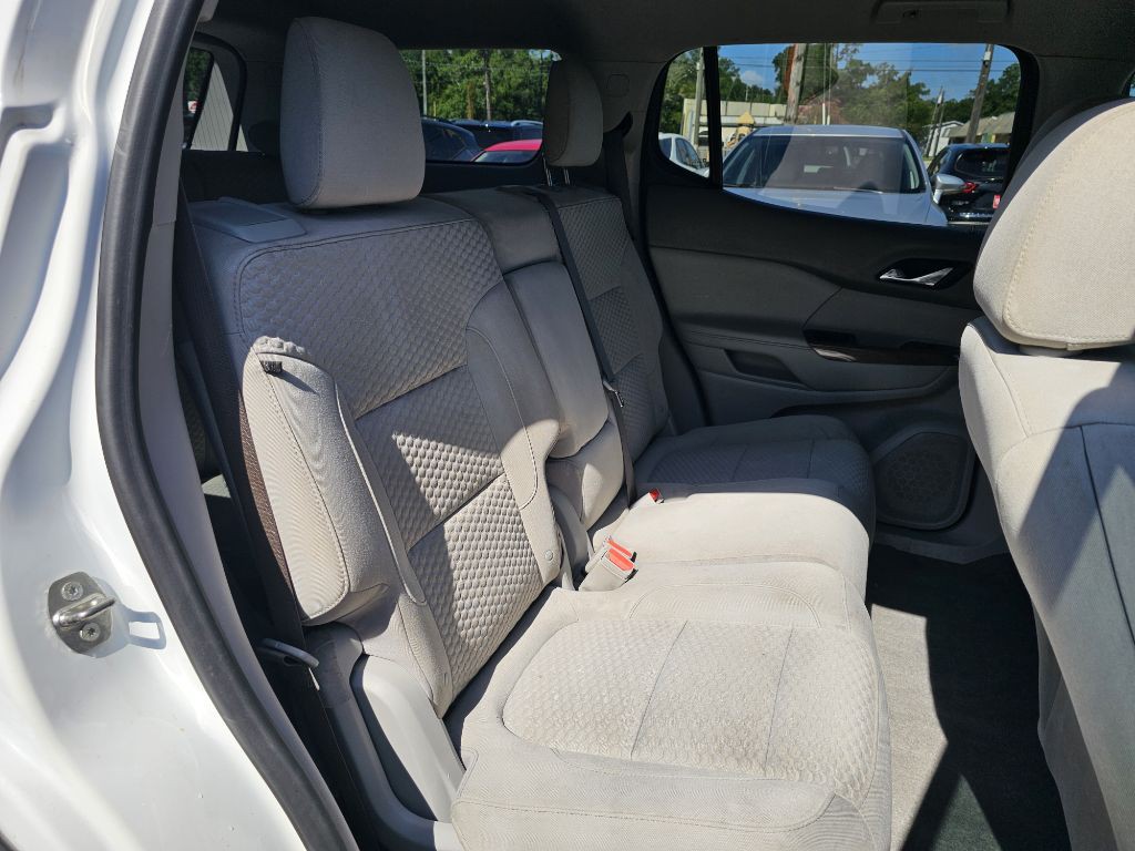 2018 GMC Acadia Image 14