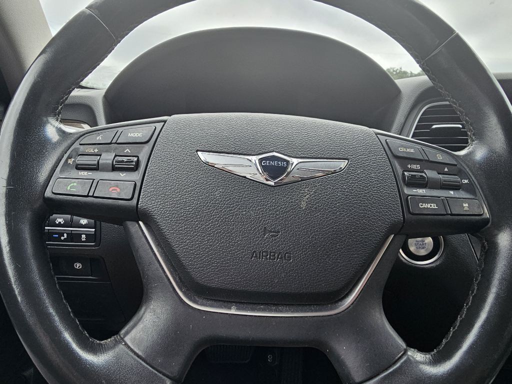 2017 Genesis G80 Image 11
