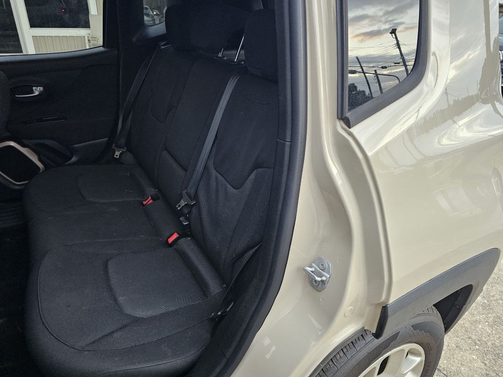 2015 Jeep Renegade Image 10