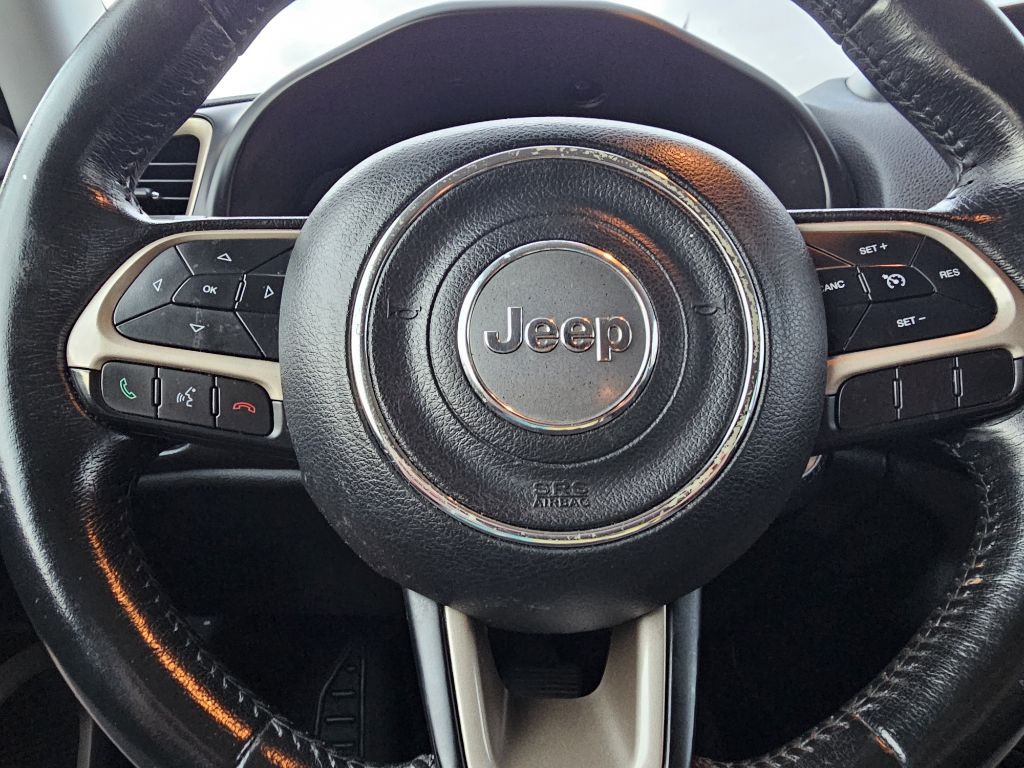 2015 Jeep Renegade Image 14