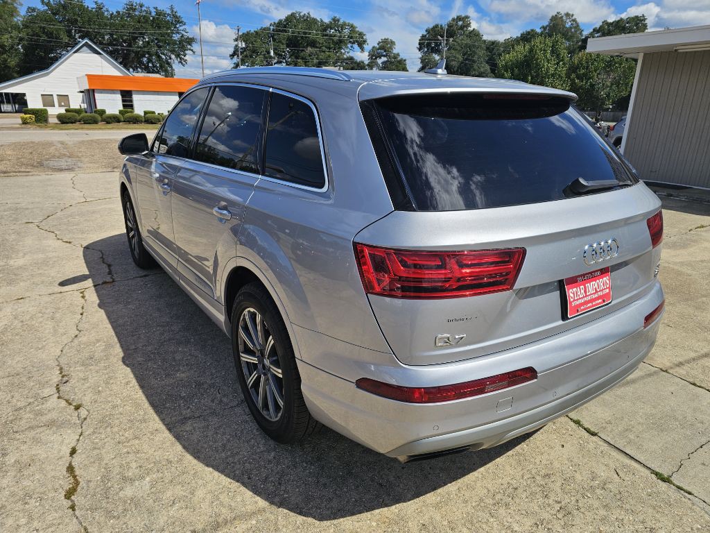 2017 Audi Q7 Image 9