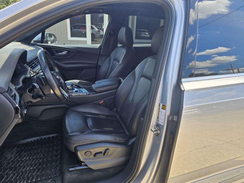 2017 Audi Q7 Image 10