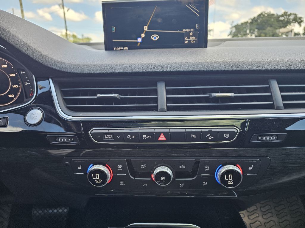 2017 Audi Q7 Image 18