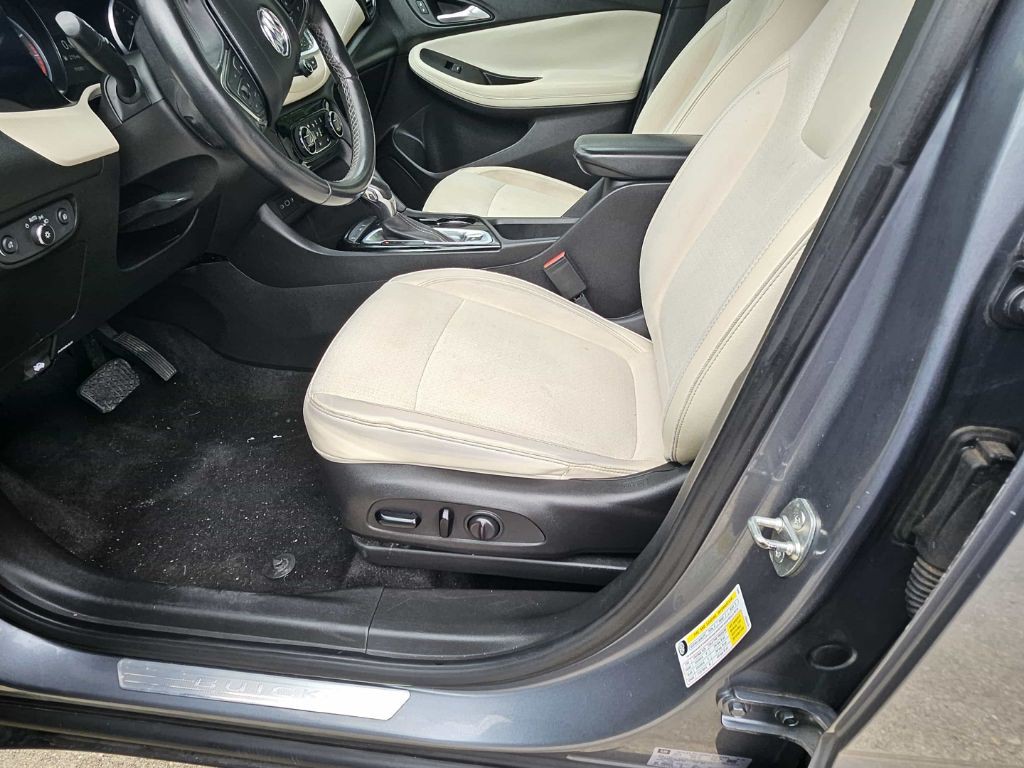 2021 Buick Enclave Image 10