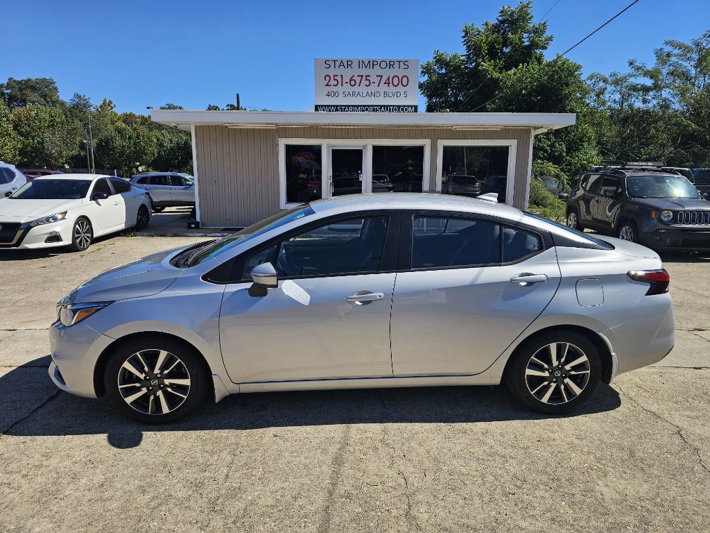 2020 Nissan Versa Image 3