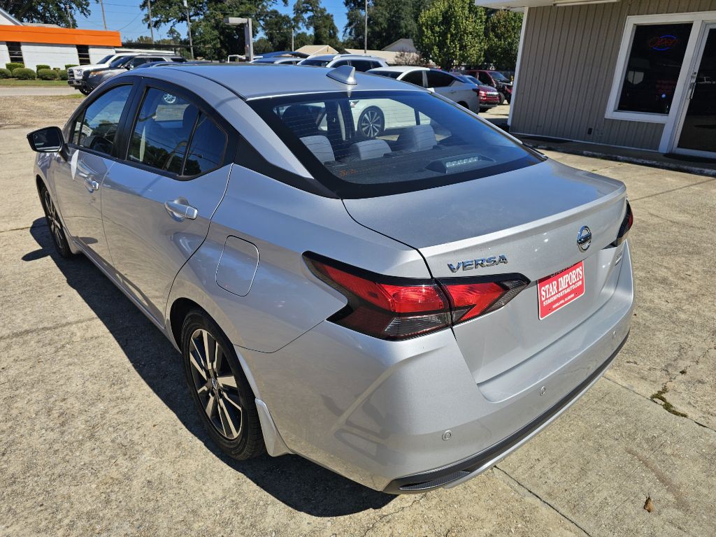 2020 Nissan Versa Image 8