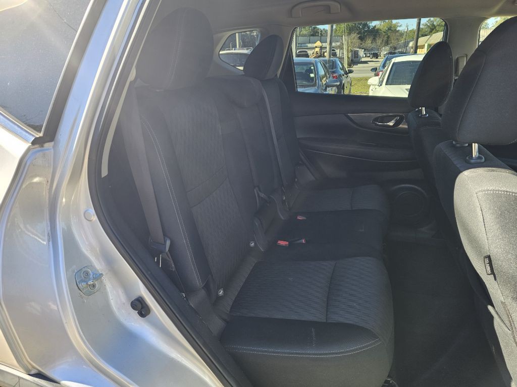 2018 Nissan Rogue Image 12