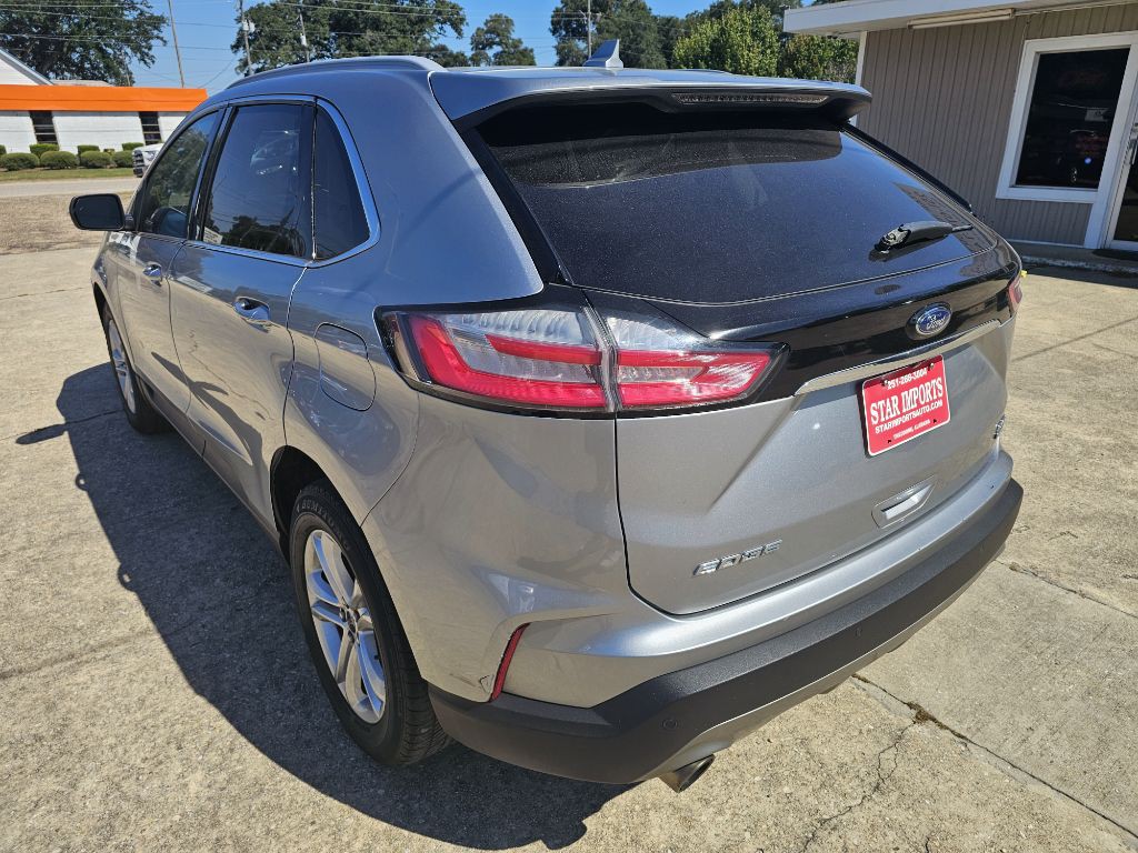 2020 Ford Edge Image 8